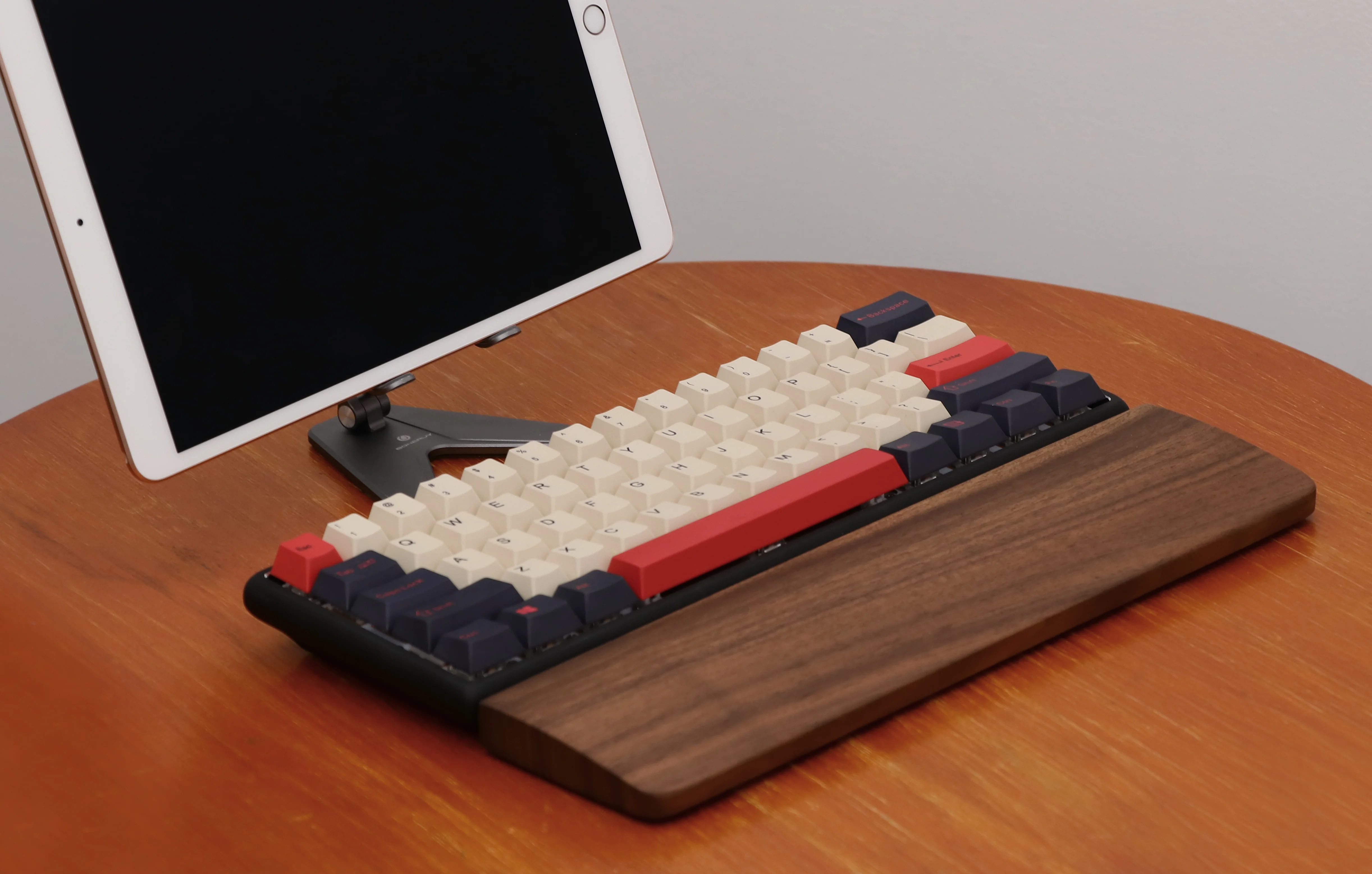 Epomaker Wooden Wrist Rest - Image 6